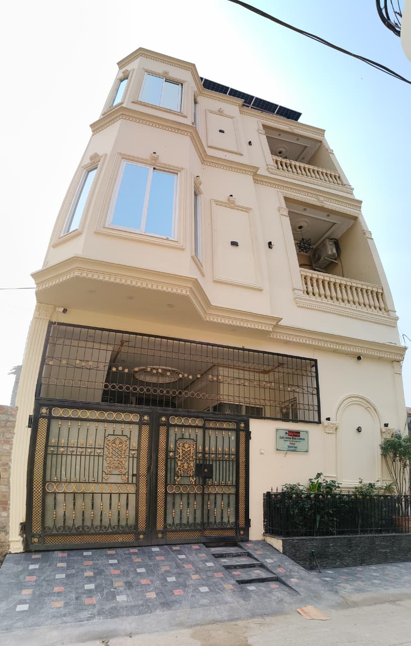 Daily Verses Church Building Entrance, Lahore